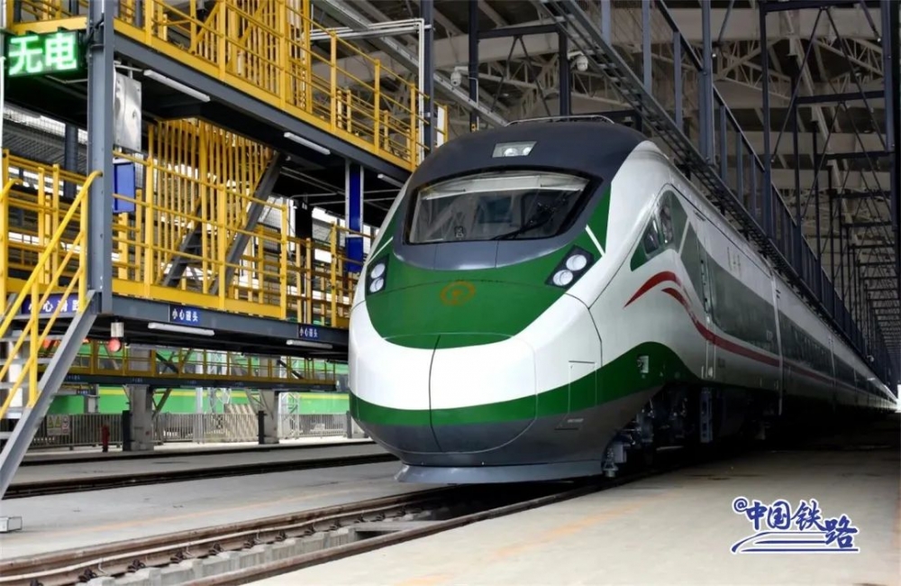 開通倒計時！新型復(fù)興號整裝待發(fā)！